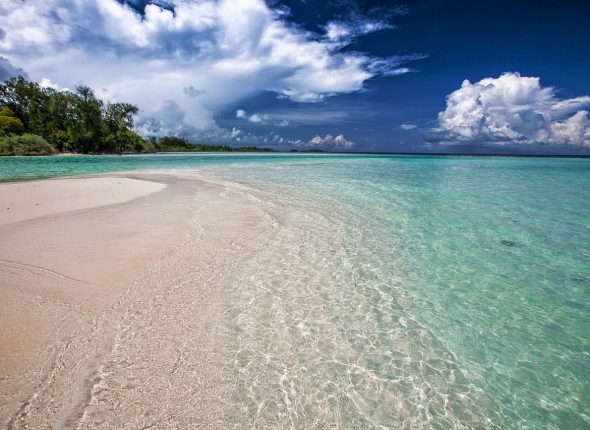 white-sand-beach-2252020_1280 (1)
